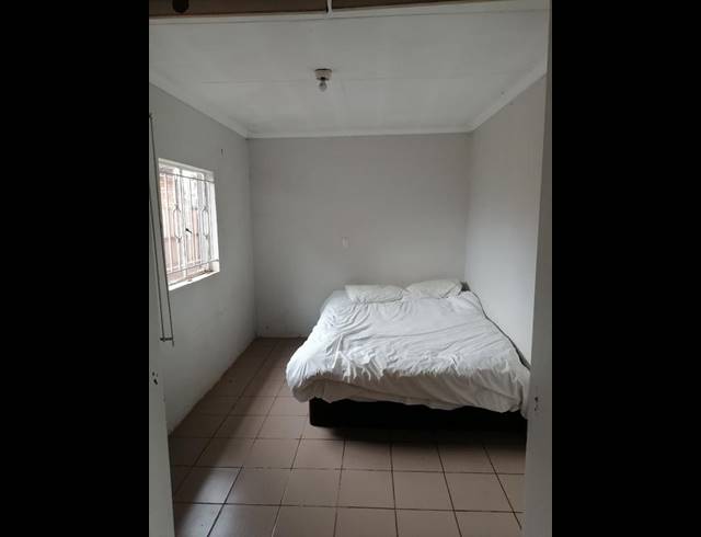 1 BEDROOM PROPERTY TO RENT IN PALM RIDGE